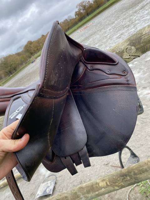 Selle CWD 2GS 17pouces