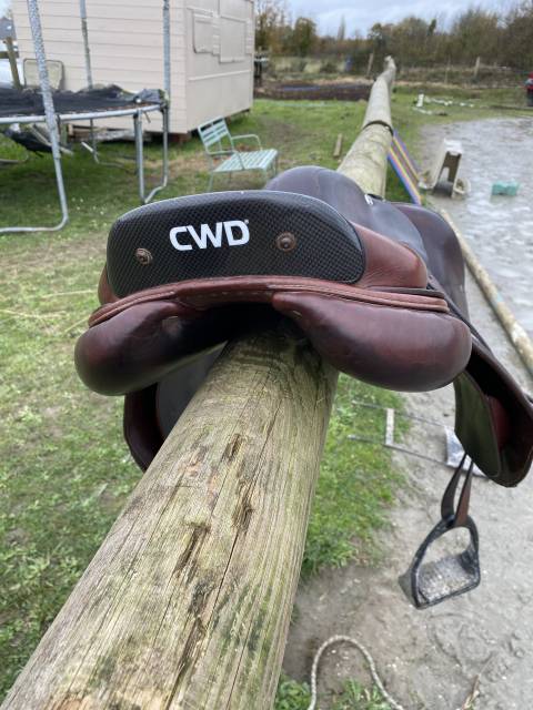 Selle CWD 2GS 17pouces