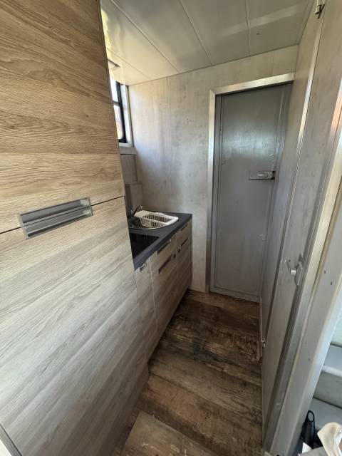 Renault magnum 5 chevaux plus home car