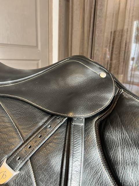 Selle d&rsquo;obstacle bates 17,5  cuir noir 