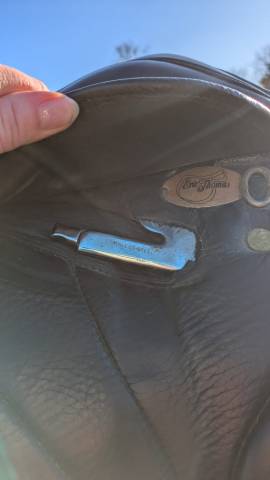 Selle de dressage Eric Thomas 17"