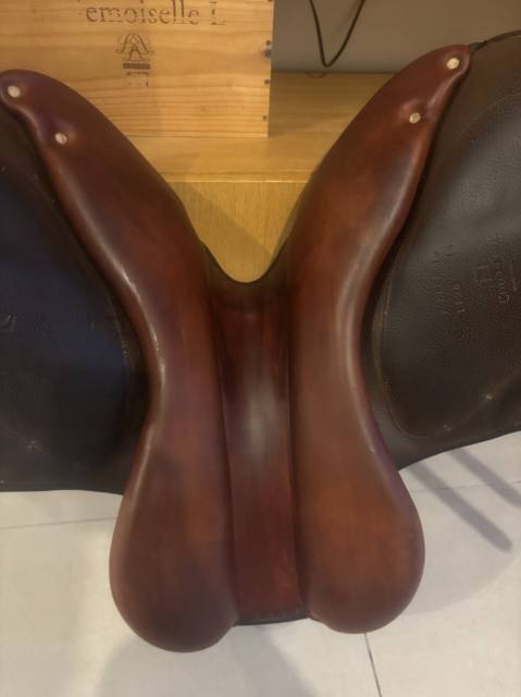 Selle monoquartier cross cso Child&eacute;ric taille 18 pouces