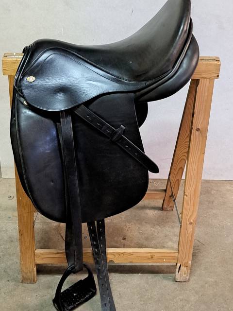 Selle dressage knight rider 17,5'