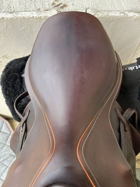 Selle mono quartier childeric 