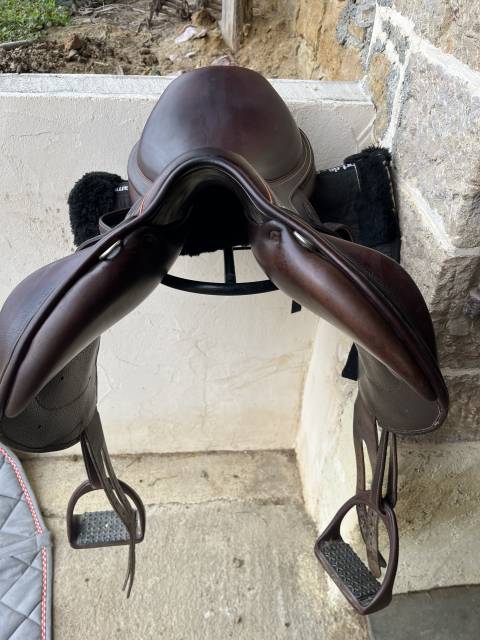 Selle mono quartier childeric 