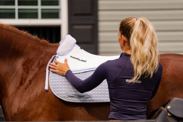 Amortisseur ThinLine Trifecta Half Pad avec bords en peau de mouton