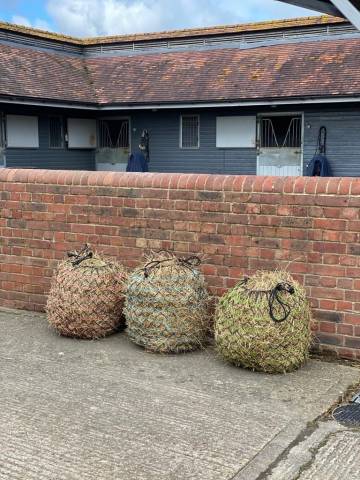 Filet à foin Deluxe DuoColor - Nylon haute qualité