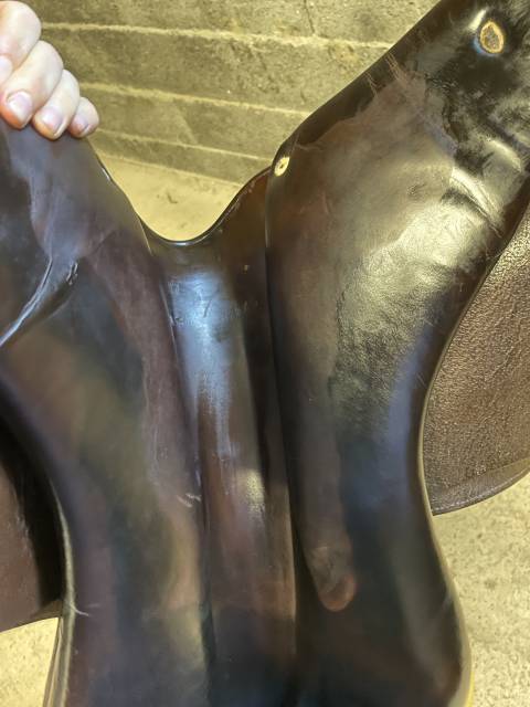 Selle &Eacute;ric Thomas 17pouce 