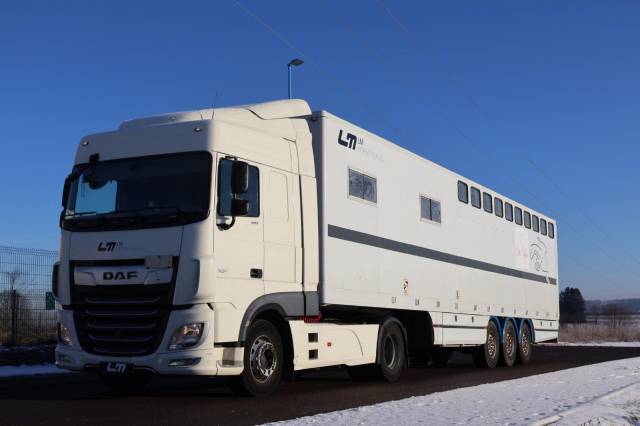 Semi-remorque 10p-appartement 6p- daf xf 480