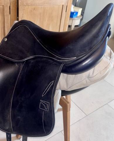 Vend selle dressage Child&eacute;ric 
