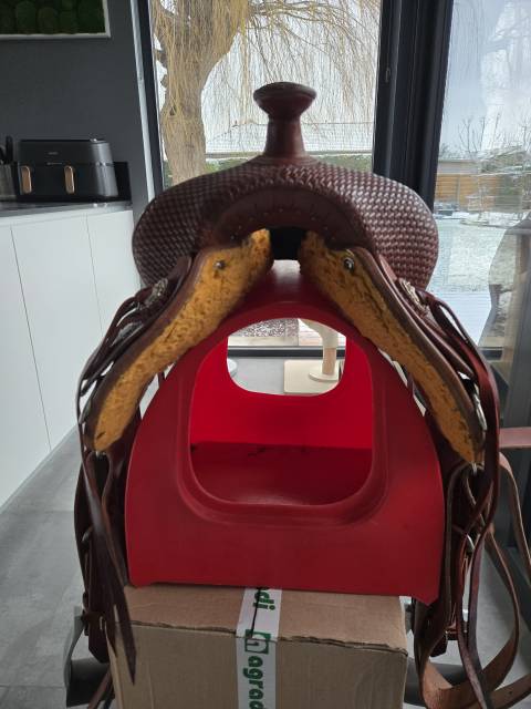 Selle Western Rawhide Trail Master FQH 16"