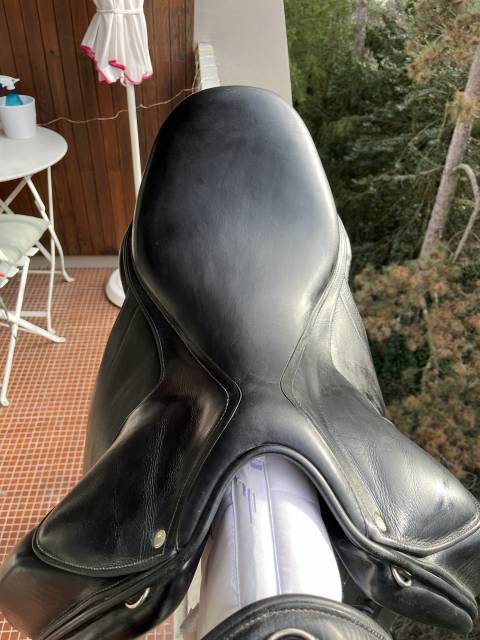 Selle de dressage Childeric eqquipee