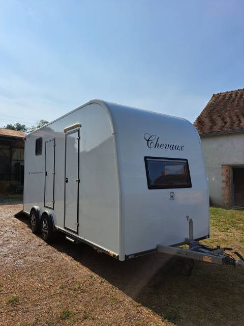 Van 2 places home car