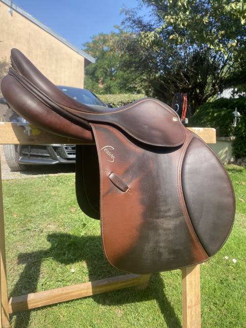 VEND Selle Pessoa mod&egrave;le Amo 17,5' - cuir de vachette 