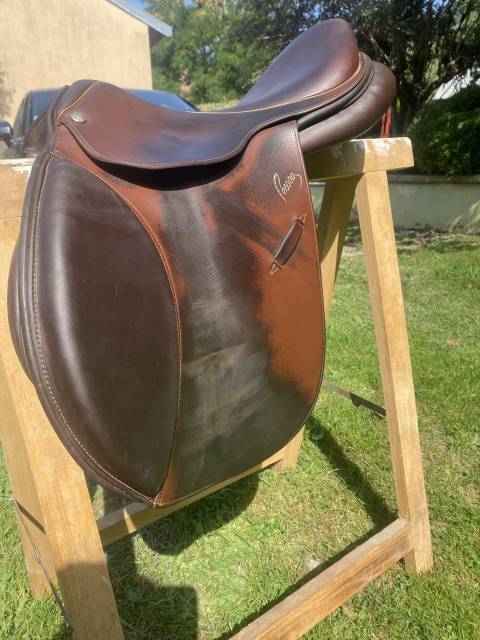 VEND Selle Pessoa mod&egrave;le Amo 17,5' - cuir de vachette 