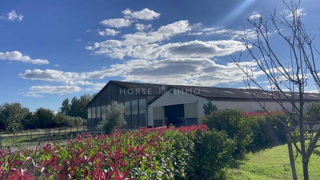 Gard - domaine équestre sur 6 hectares