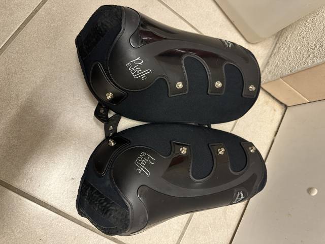 Gu&ecirc;tres veredus piaffe evo