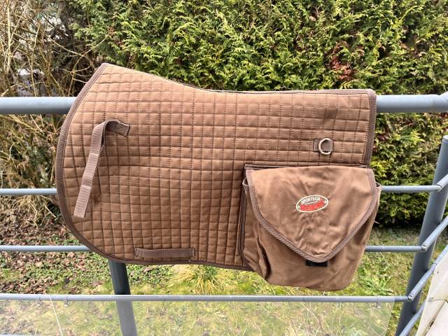 Tapis de randonnée à poches