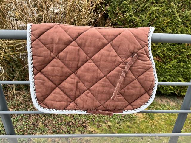 Tapis poney en très bon état 