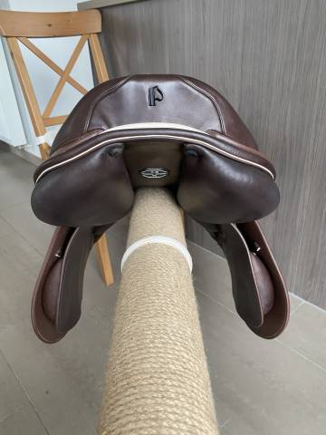 Prestige Rubino MF-AS-X Jumping Saddle &ndash; 17.5&rdquo;