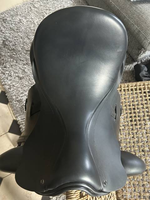 Selle dressage County 17