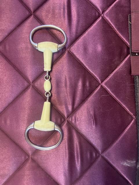 Mors cheval utilis&eacute; 1 fois