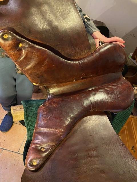 Selle mixte artisanale (fabrication française)