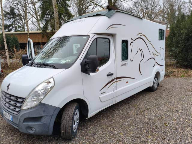 Vente renault master 2014 - 145 cv - finitions barbot