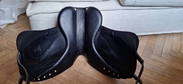 Selle Antares mod&egrave;le Cadence de 2022