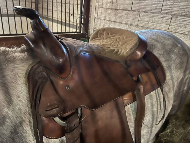 Selle western Bronco sp&eacute;cial