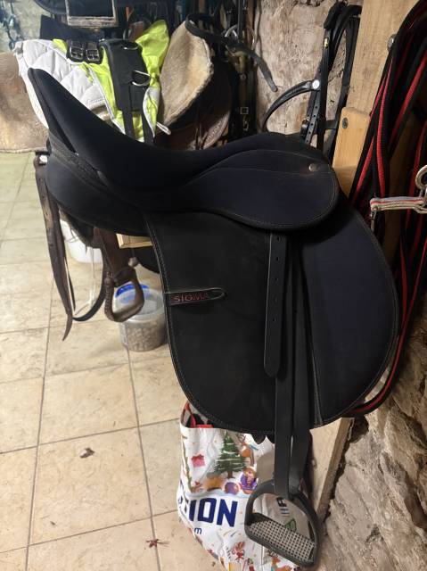 Selle d&rsquo;&eacute;quitation classique