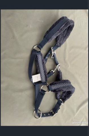 Licol bleu marine moumoute  Taille grand cheval  &Eacute;quita