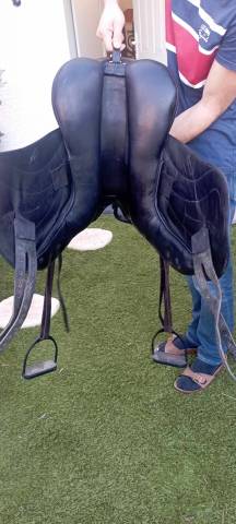 Selle de dressage en cuir Eric Thomas