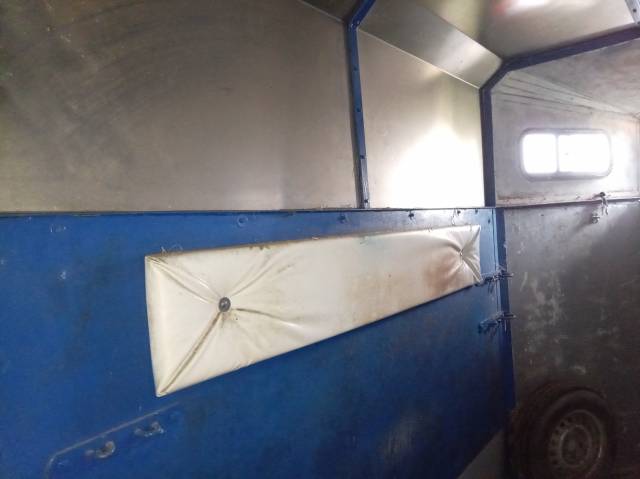 Van 1,5 places cheval liberté