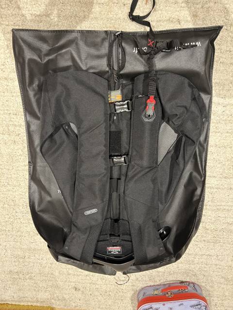 Gilet airbag hit air