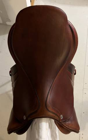 CWD - Selle Optim Close Contact 17''