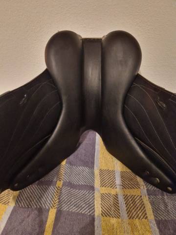 SELLE DRESSAGE GBS