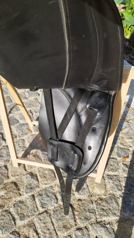 Selle de dressage Marjoman &ndash; Mod&egrave;le VERA D &ndash; 17,5"