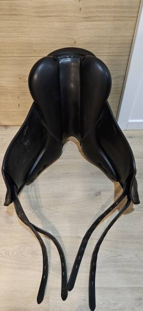 Selle de Dressage Equipe Oracle 17.5