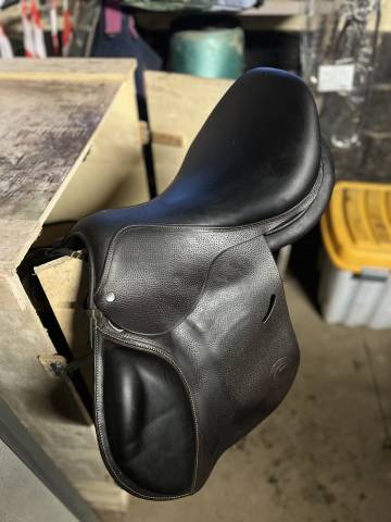 Selle Forestier Prem&rsquo;s 17 pouces