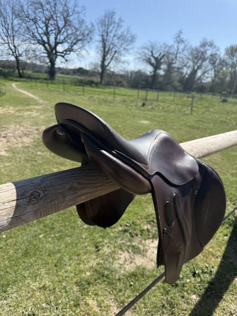 Selle GBS 17,5 / plate / quartier 3a 