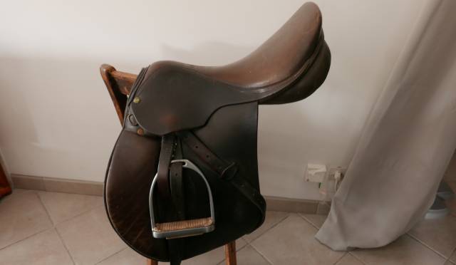Selle de cheval en cuir