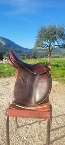 Selle childeric 17 pouces 