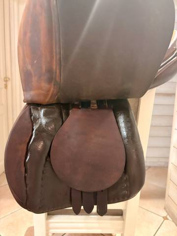 Selle Stubben 17.5 toute &eacute;quip&eacute;e