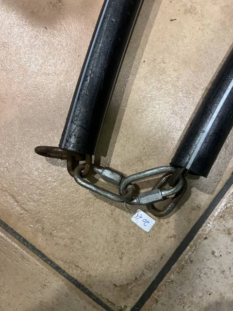 Barre de queue anti recul arri&egrave;re camion chevaux van  