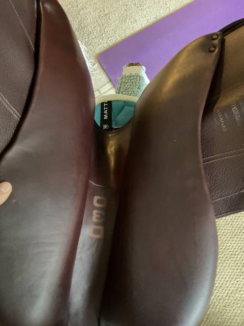 CHIBERTA LAB Havane 17,5 2 A avec sangle et &eacute;trivi&egrave;res 