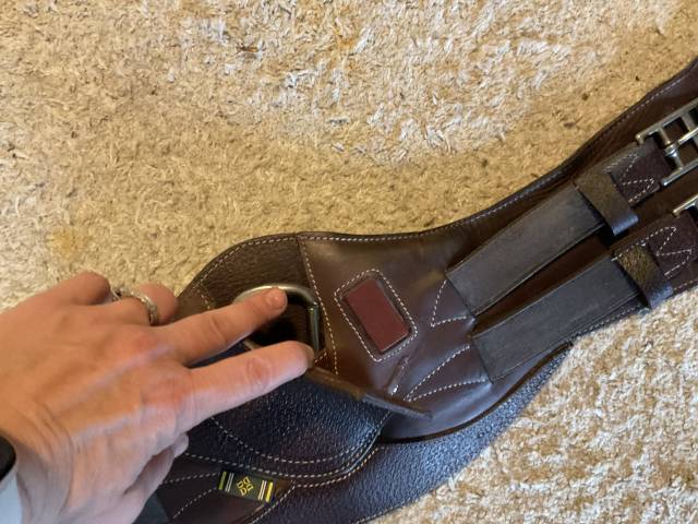 CHIBERTA LAB Havane 17,5 2 A avec sangle et &eacute;trivi&egrave;res 