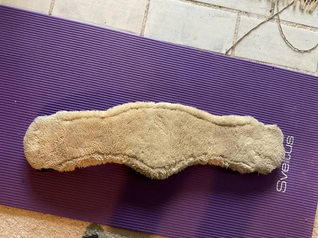 CHIBERTA LAB Havane 17,5 2 A avec sangle et &eacute;trivi&egrave;res 