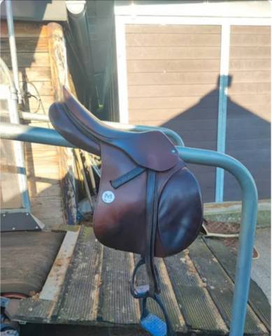 Selle MEYER cso acte I taille 17,5