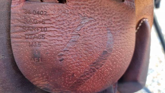 Selle Antares connexion grain&eacute; 17"